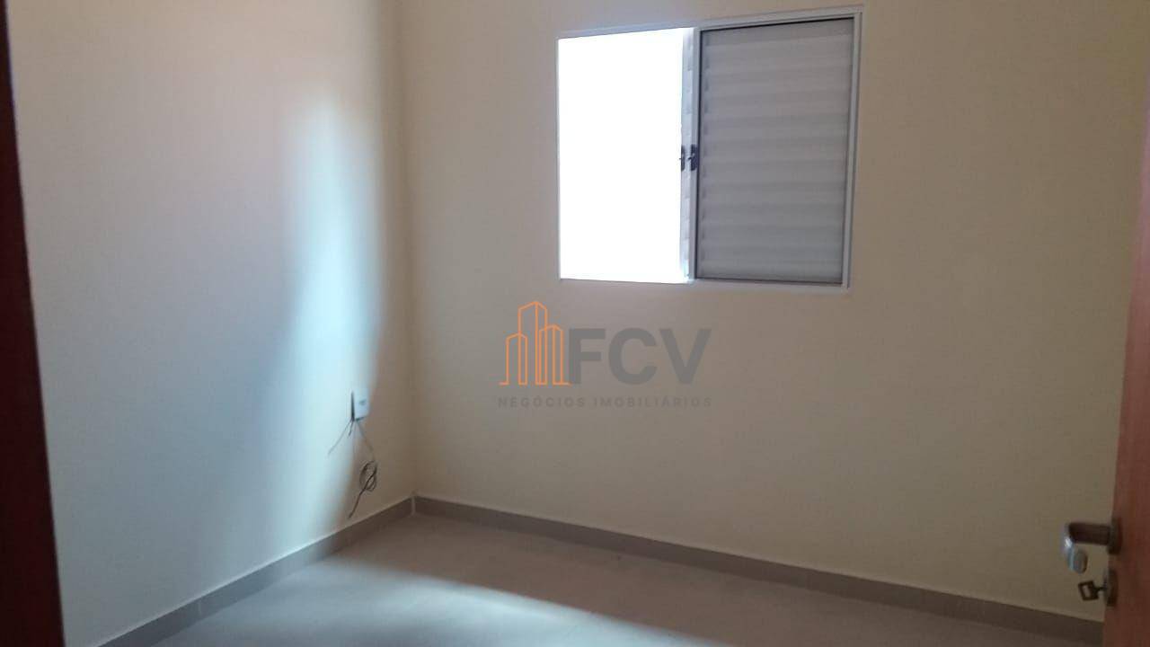 Casa à venda com 3 quartos, 96m² - Foto 9