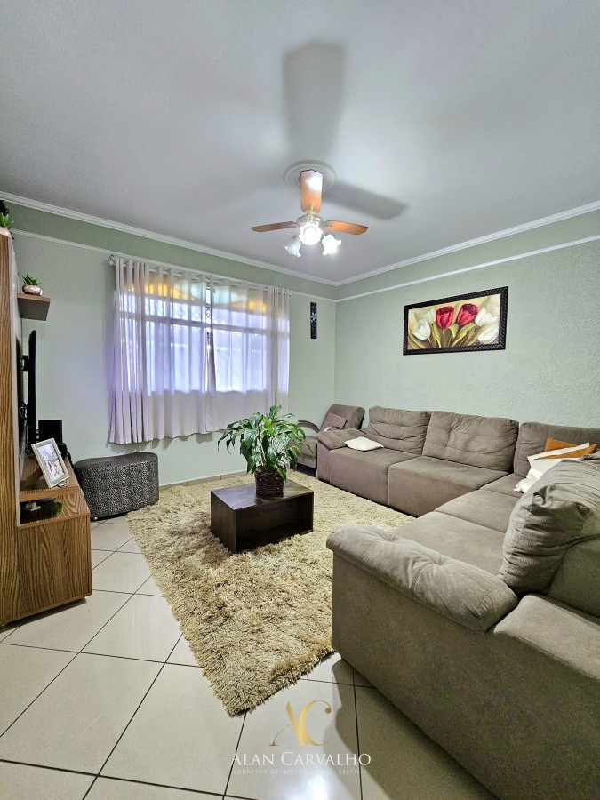 Casa à venda com 3 quartos, 200m² - Foto 2