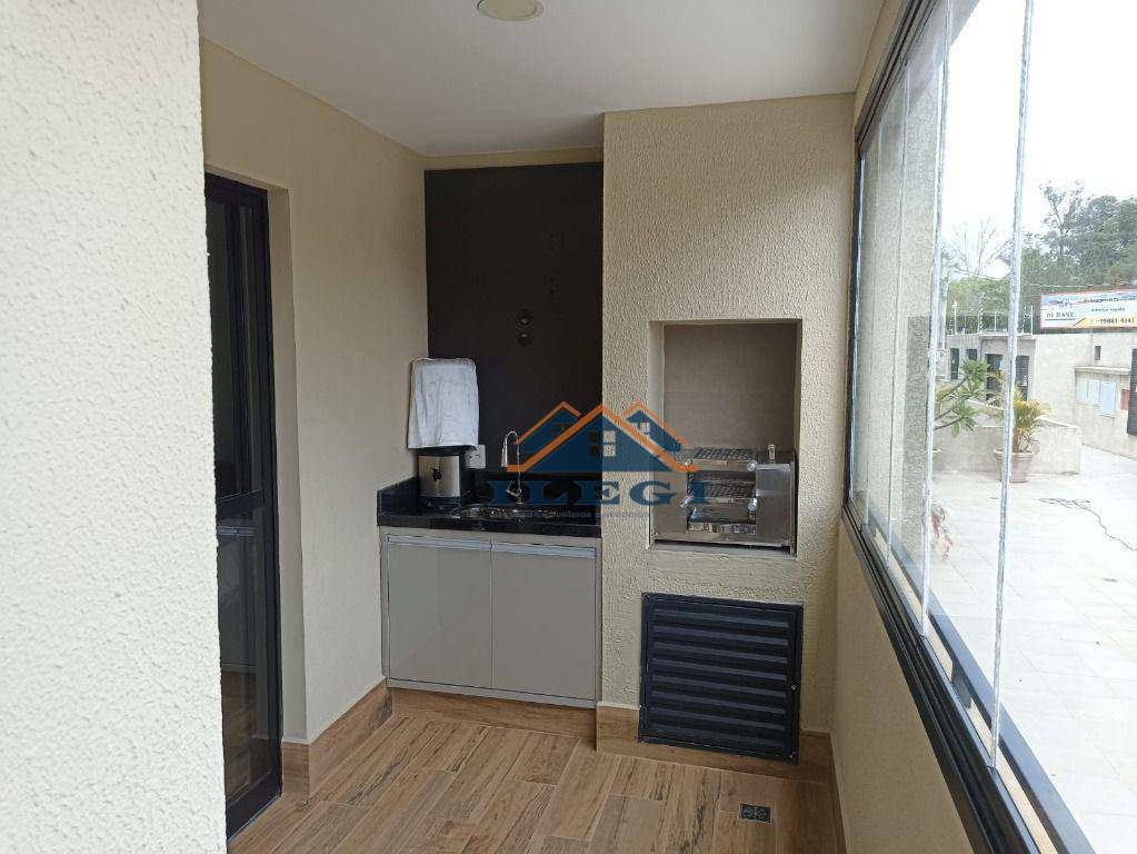 Apartamento à venda com 3 quartos, 96m² - Foto 1