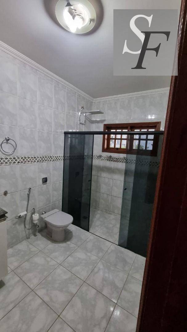 Sobrado para alugar com 3 quartos, 302m² - Foto 51