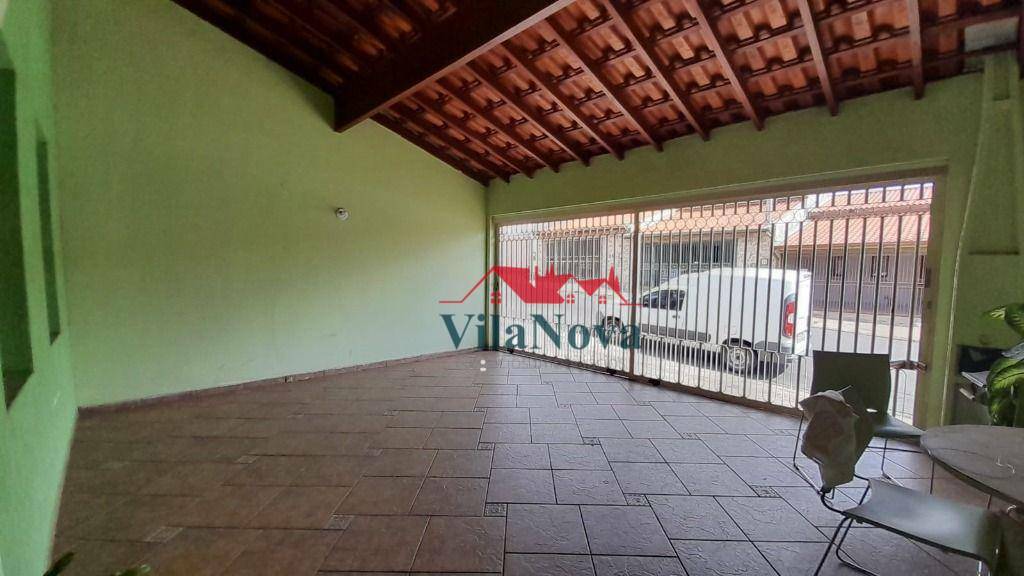 Casa à venda com 3 quartos, 138m² - Foto 3