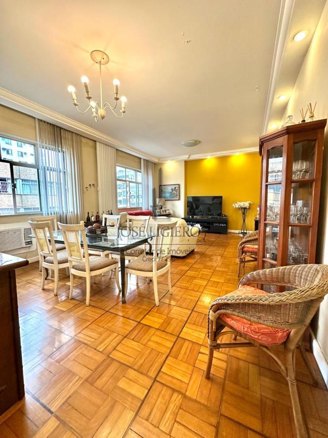 Apartamento à venda com 4 quartos, 160m² - Foto 1