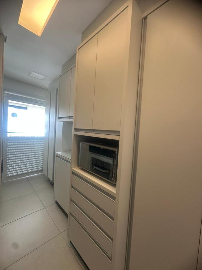 Apartamento para alugar com 2 quartos, 96m² - Foto 8