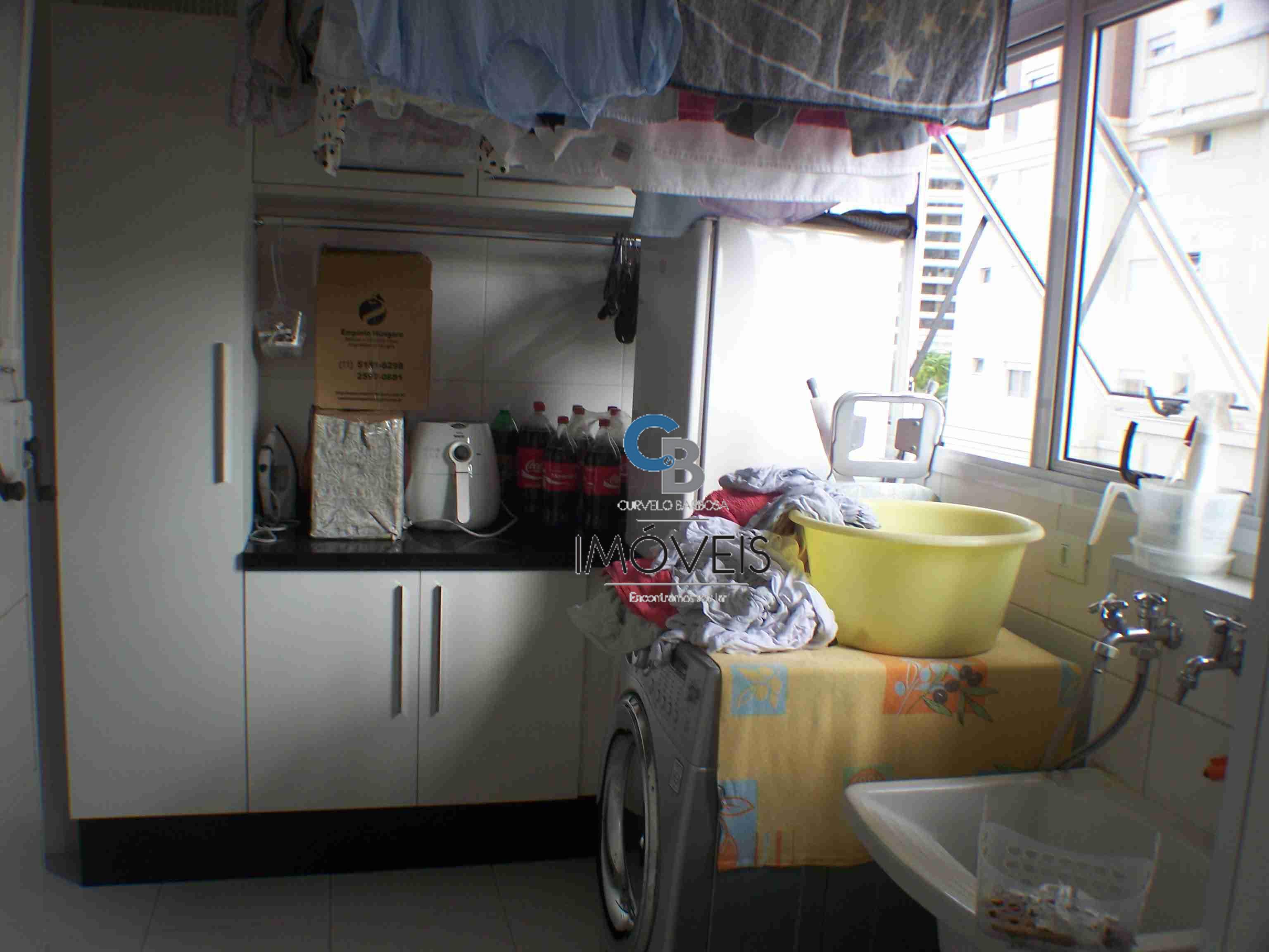 Apartamento à venda com 4 quartos, 196m² - Foto 8