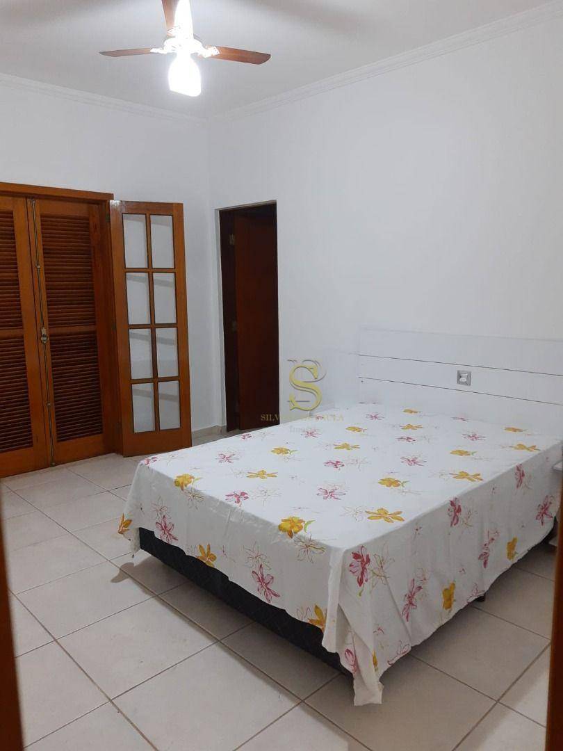 Casa de Condomínio à venda com 3 quartos, 204m² - Foto 13