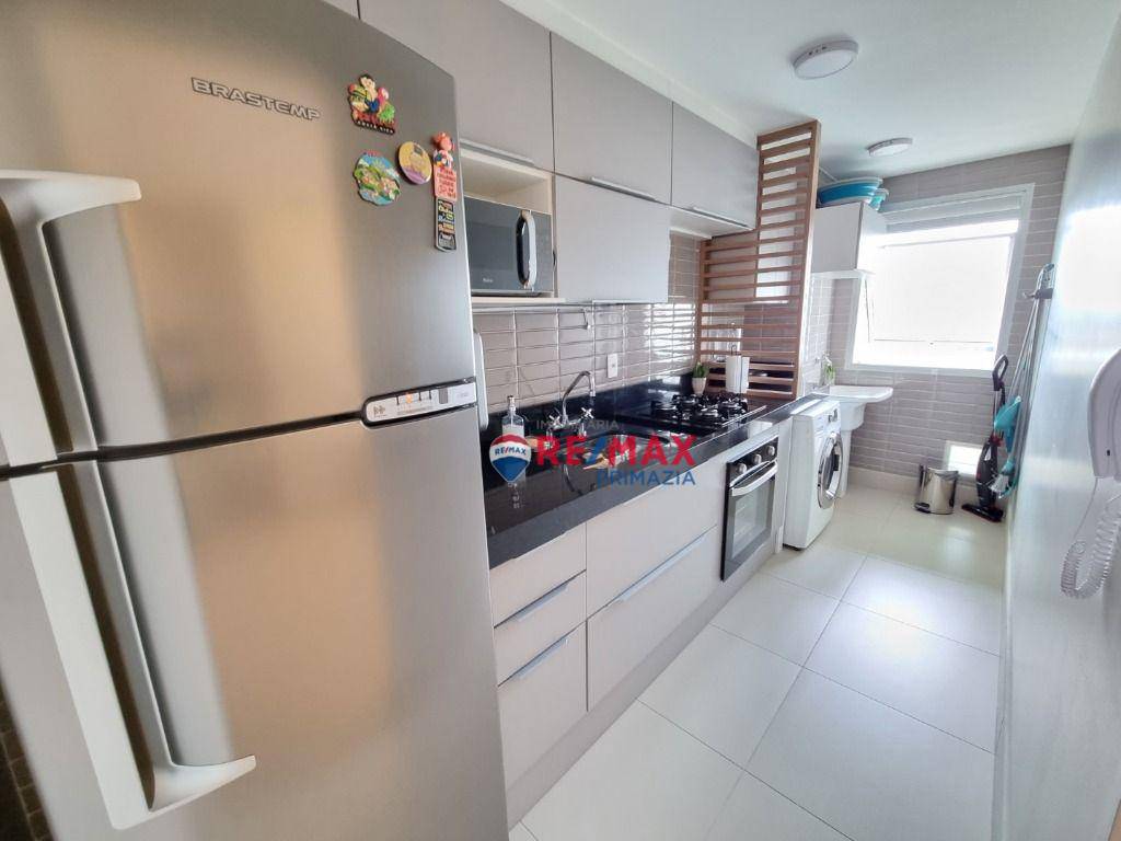 Apartamento à venda com 2 quartos, 77m² - Foto 1