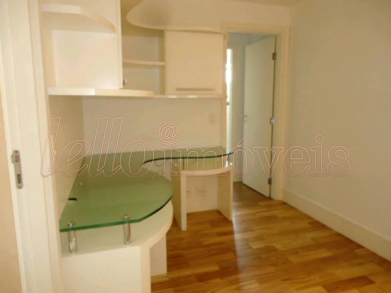 Apartamento para alugar com 3 quartos, 170m² - Foto 12