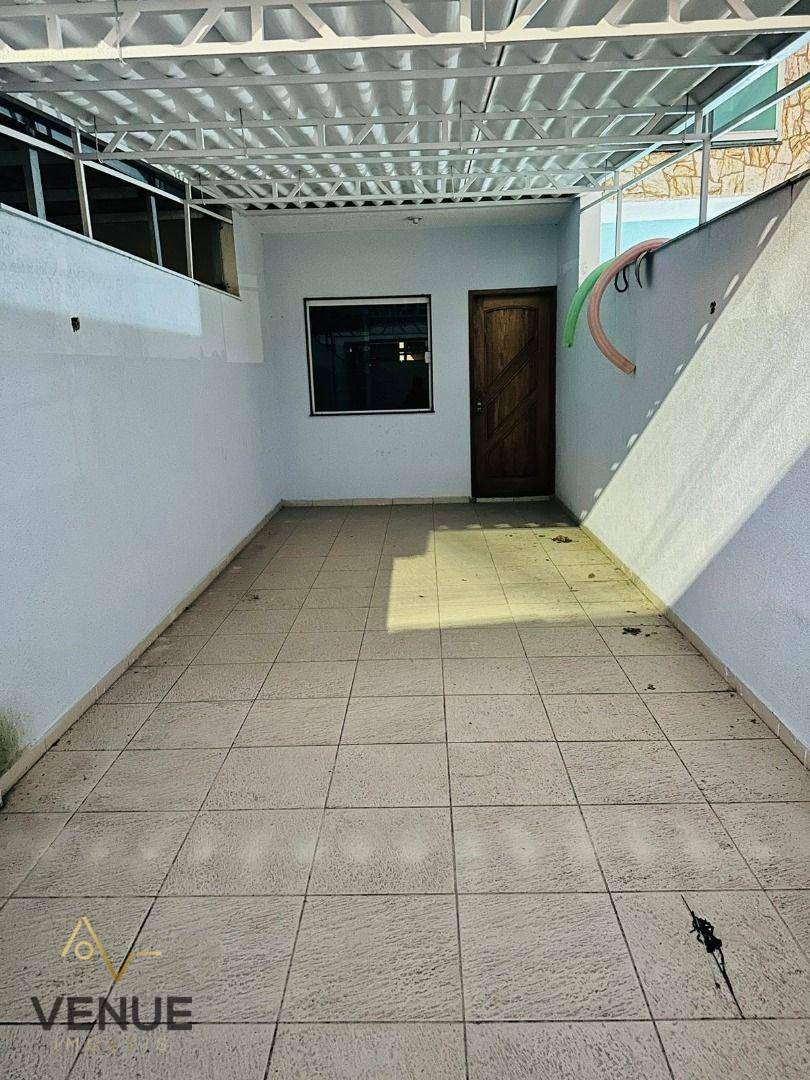 Sobrado à venda com 2 quartos, 78m² - Foto 2