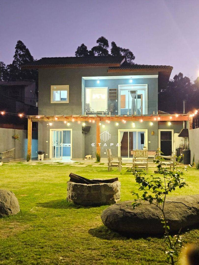 Casa, 3 quartos, 200 m² - Foto 1