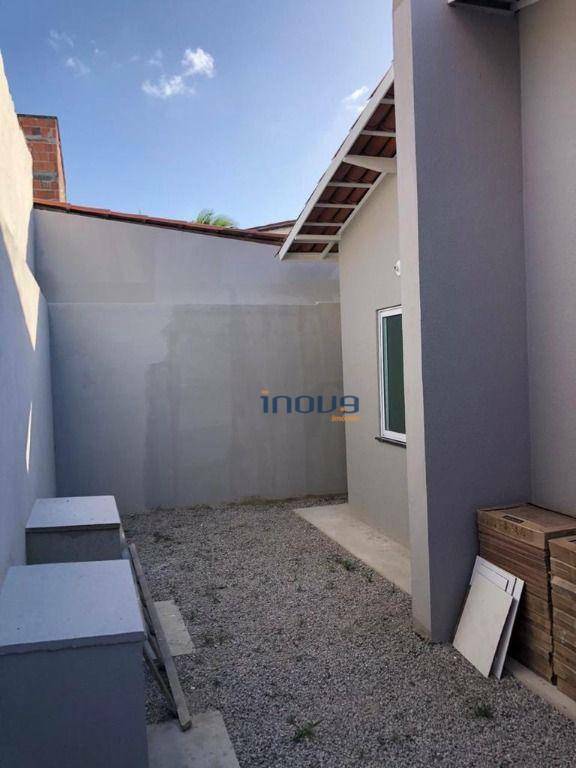 Casa à venda com 3 quartos, 102m² - Foto 11