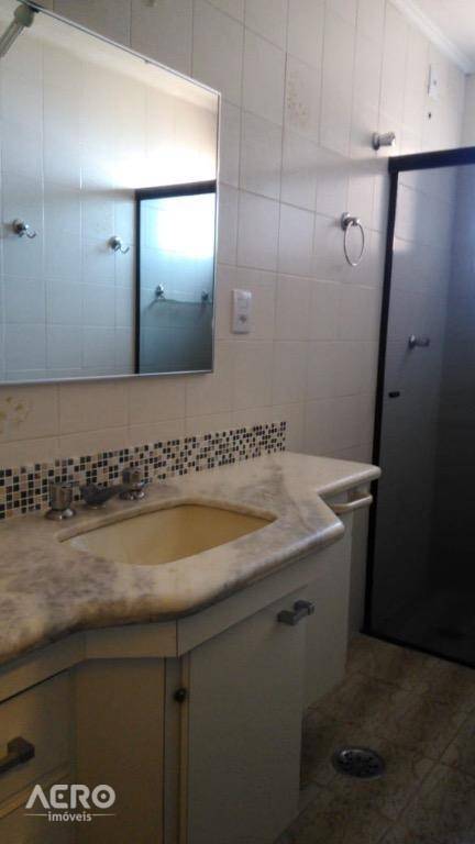 Apartamento à venda com 3 quartos, 148m² - Foto 8