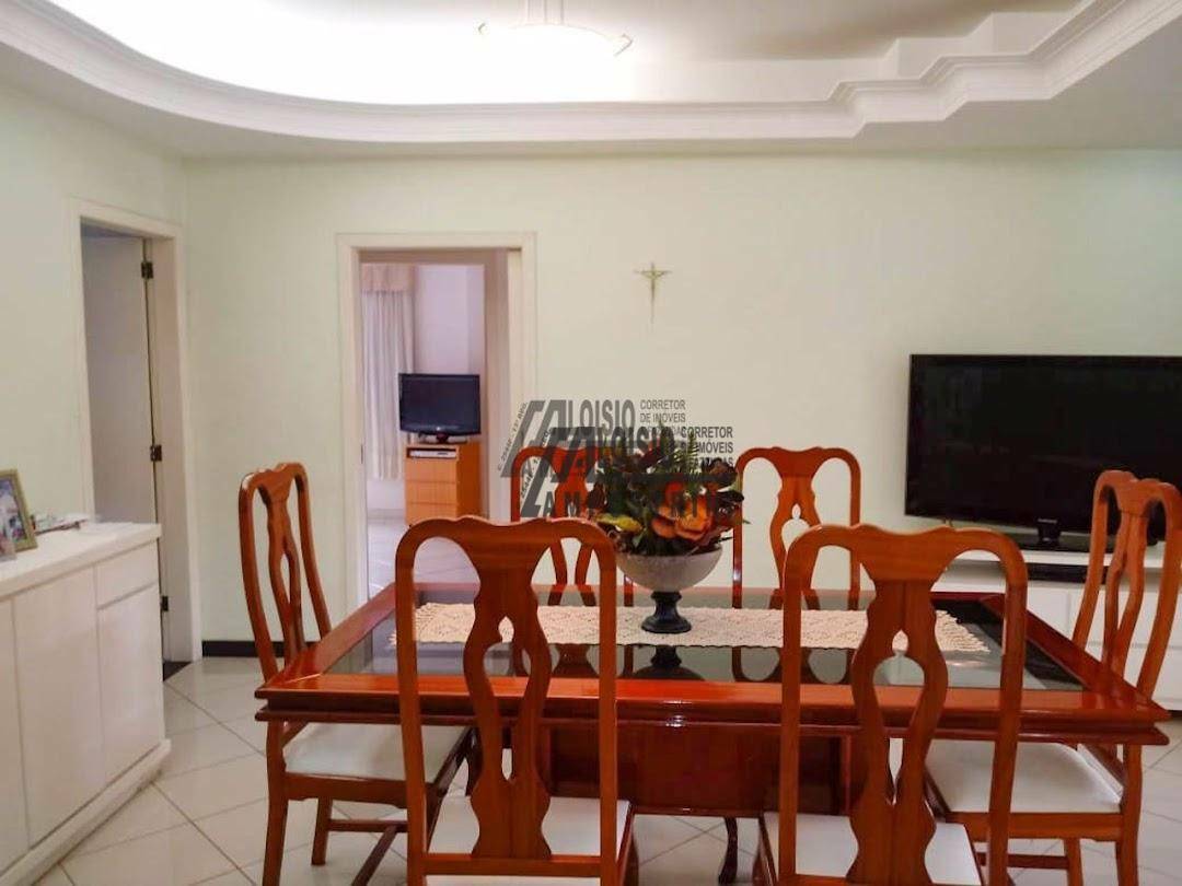 Casa à venda e aluguel com 3 quartos, 250m² - Foto 13