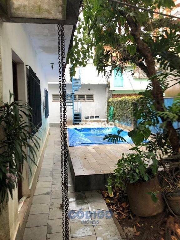 Casa à venda e aluguel com 4 quartos, 300m² - Foto 22