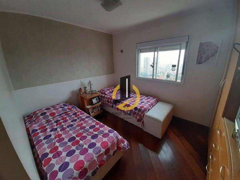 Apartamento à venda com 3 quartos, 202m² - Foto 33