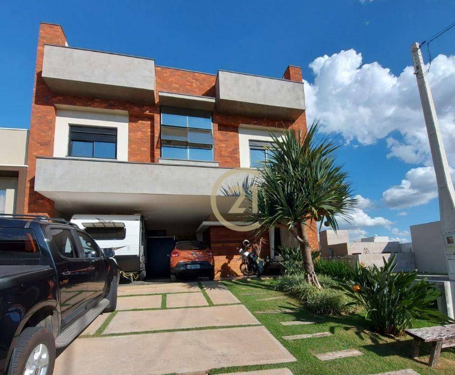 Casa de Condomínio à venda com 3 quartos, 250m² - Foto 4