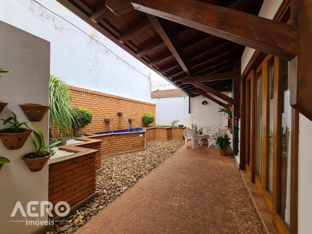 Casa à venda com 3 quartos, 279m² - Foto 18