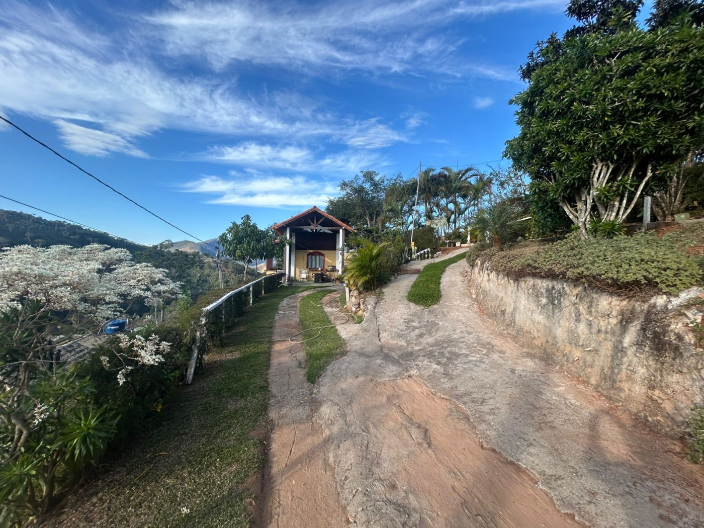 Casa de Condomínio à venda com 4 quartos, 250m² - Foto 5