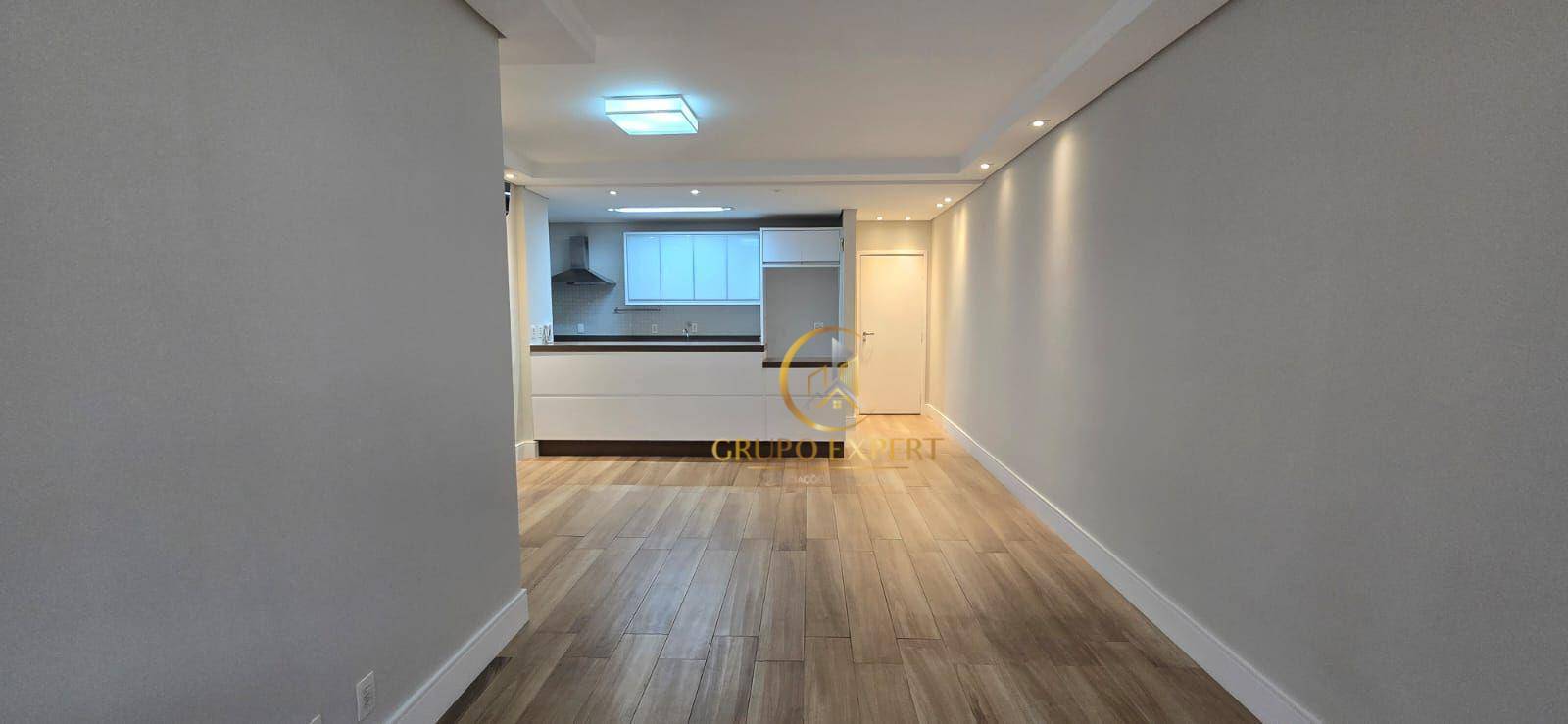 Apartamento à venda com 3 quartos, 108m² - Foto 2