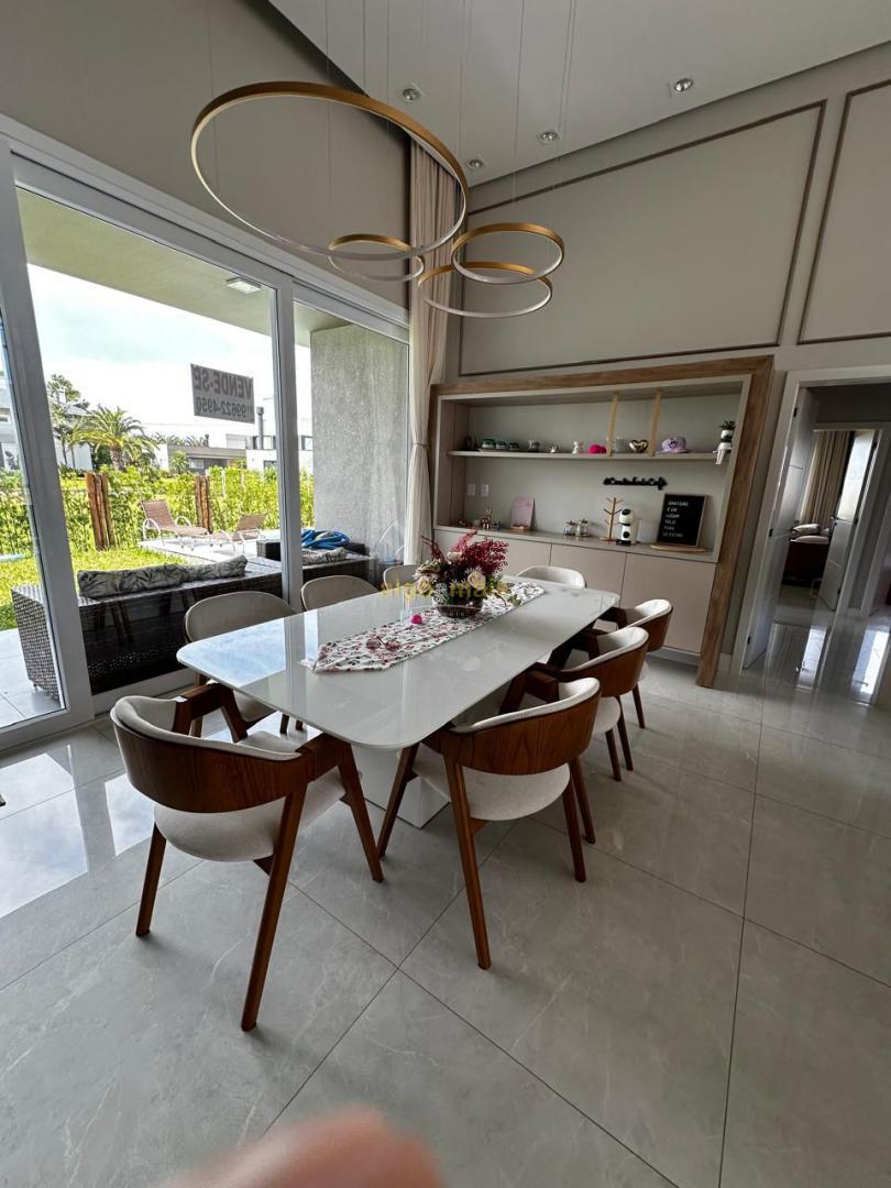 Casa de Condomínio à venda com 4 quartos, 243m² - Foto 7