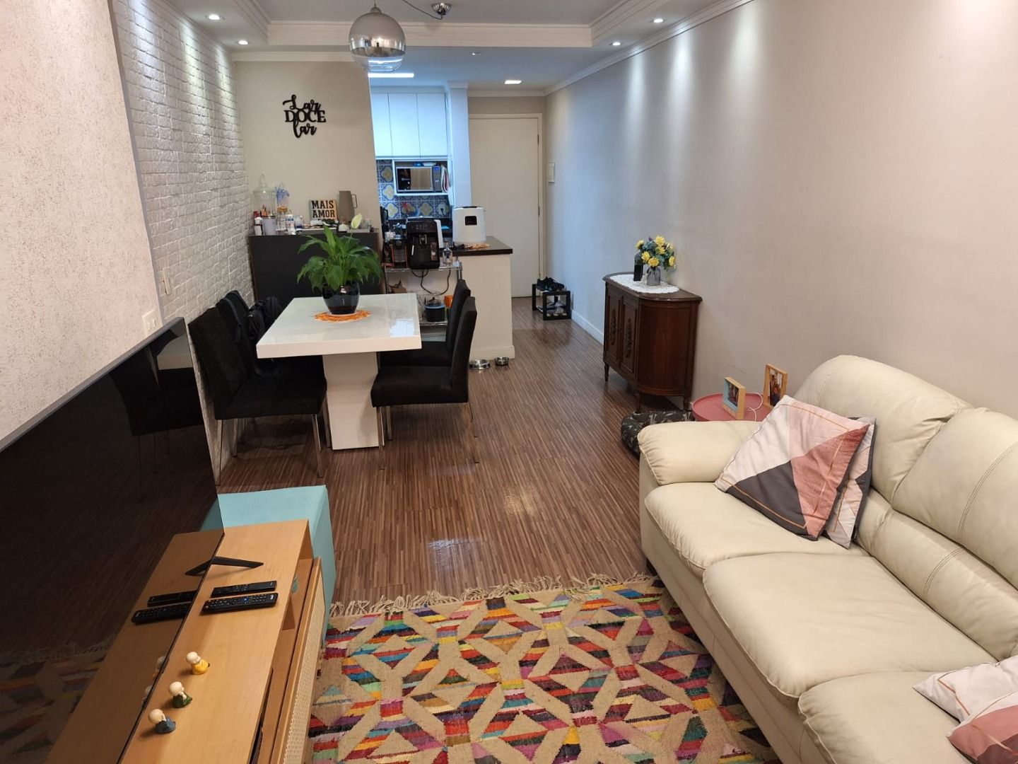 Apartamento à venda com 2 quartos, 60m² - Foto 2