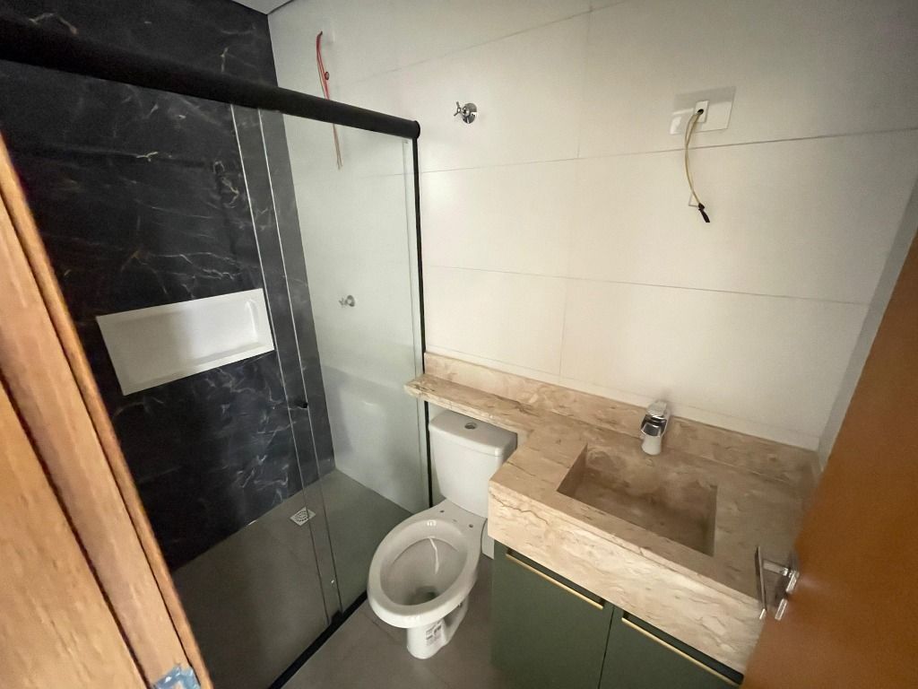 Apartamento à venda com 2 quartos, 55m² - Foto 2