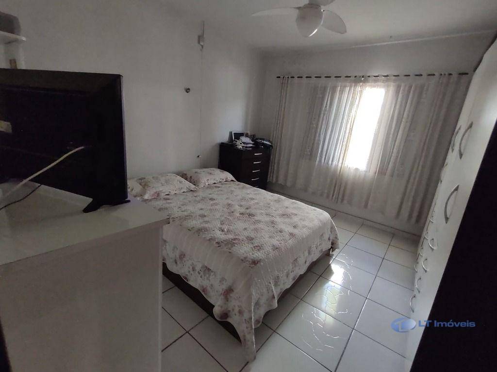 Casa à venda com 2 quartos, 187m² - Foto 5