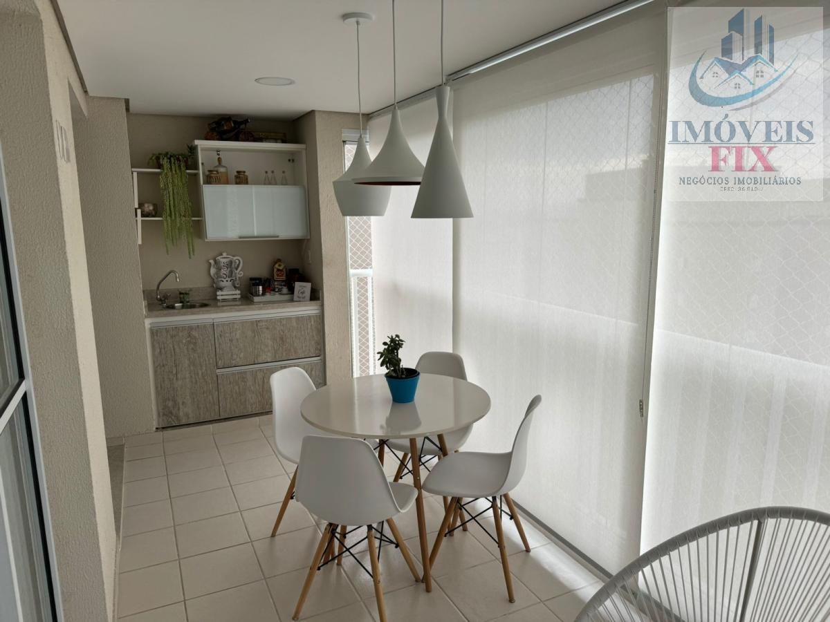 Apartamento à venda com 3 quartos, 111m² - Foto 6