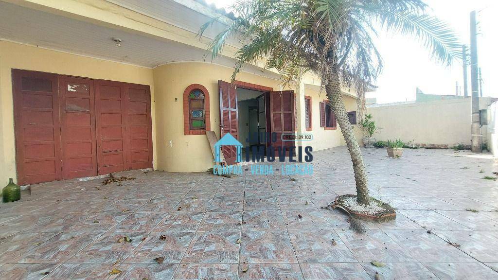 Casa à venda com 3 quartos, 300M2 - Foto 1