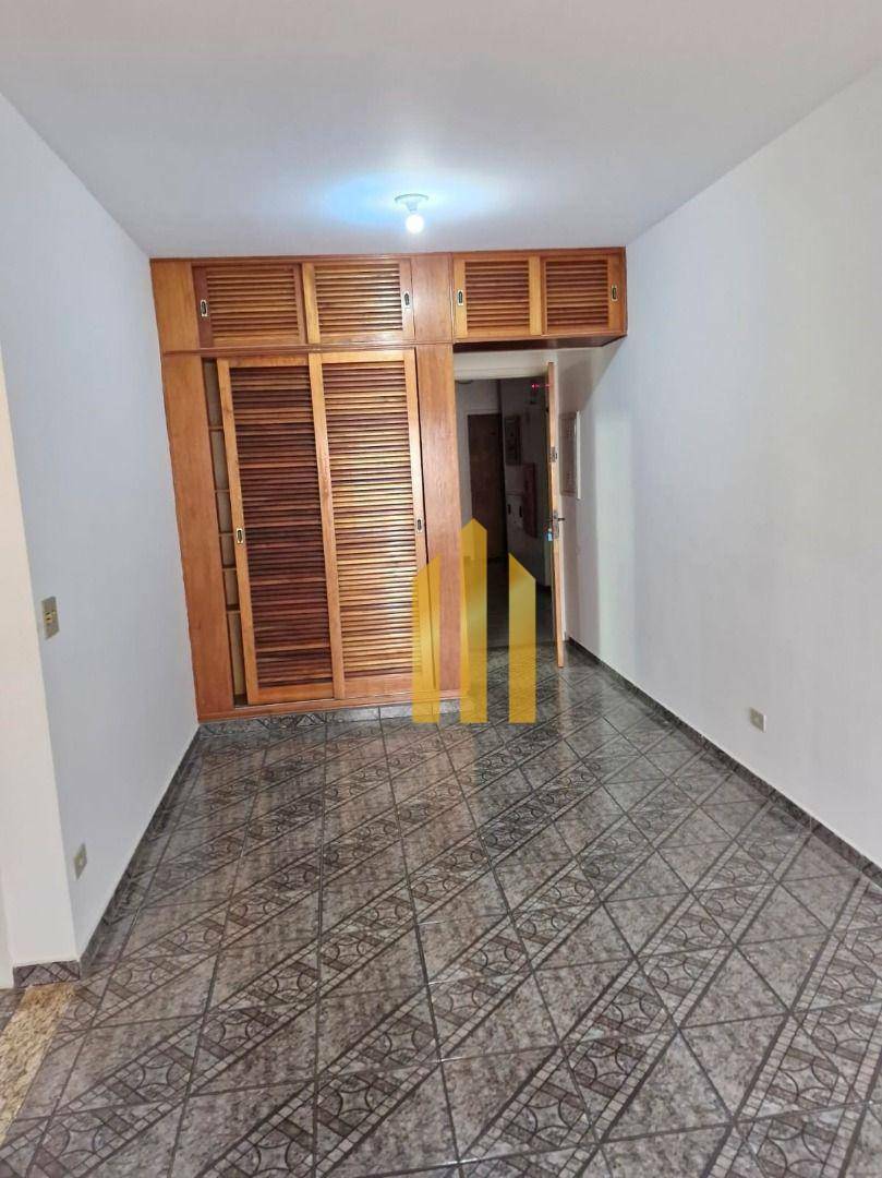 Apartamento para alugar com 3 quartos, 65m² - Foto 8