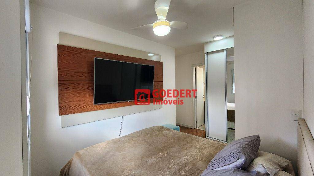 Apartamento à venda com 3 quartos, 75m² - Foto 18