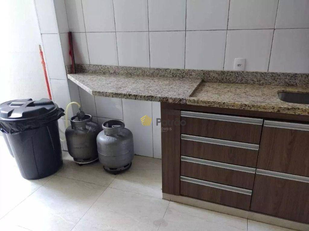 Sobrado à venda com 3 quartos, 187m² - Foto 3