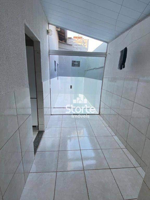 Casa à venda com 3 quartos, 110m² - Foto 9