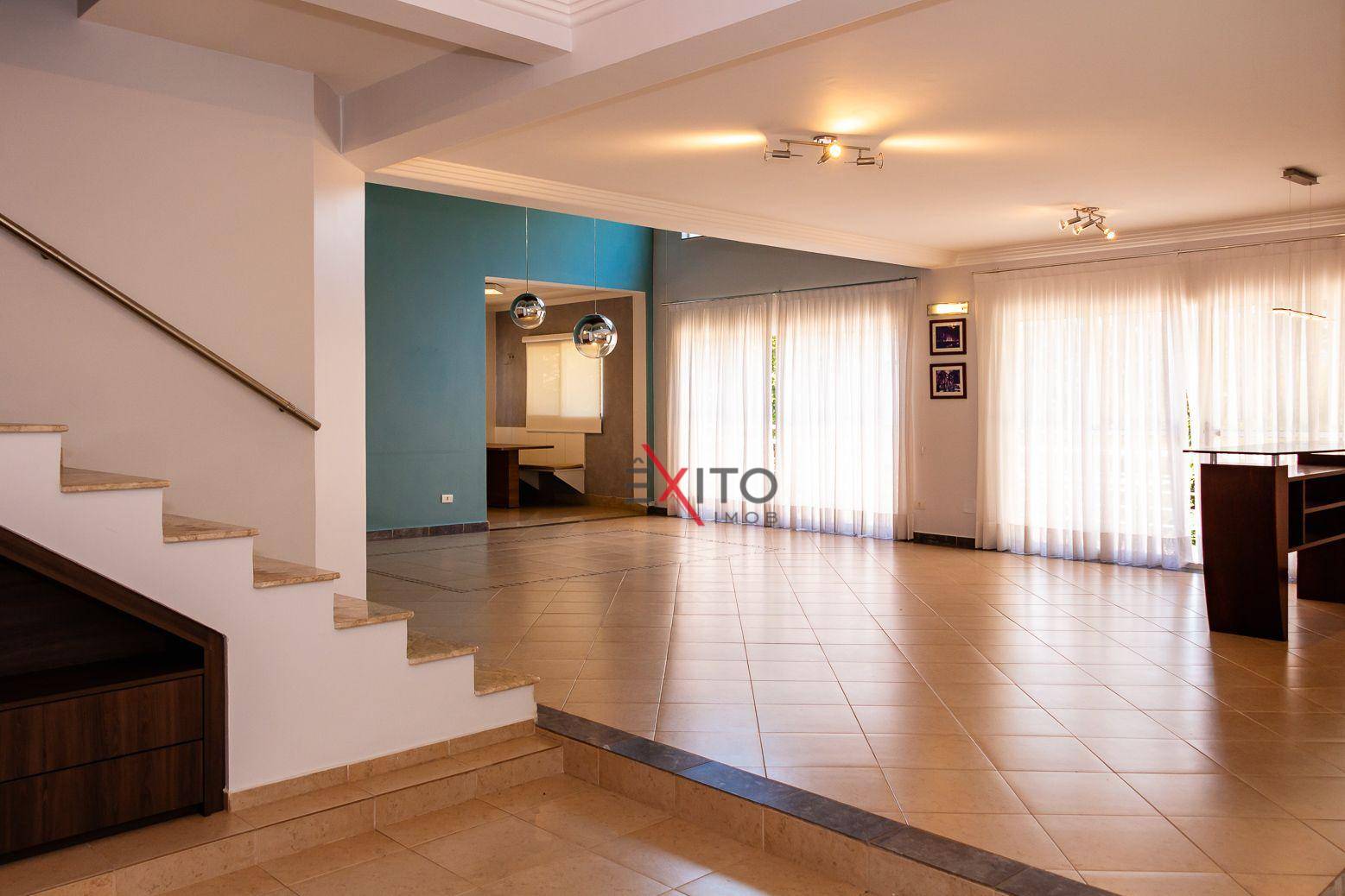 Casa à venda e aluguel com 3 quartos, 400m² - Foto 45