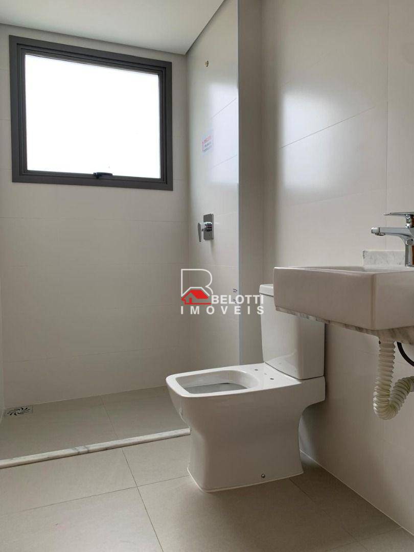 Apartamento à venda e aluguel com 3 quartos, 134m² - Foto 5