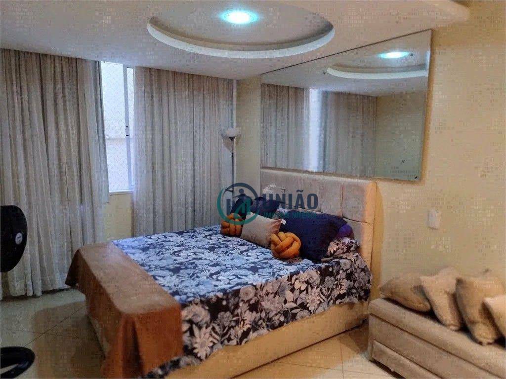 Apartamento à venda com 3 quartos, 120m² - Foto 4