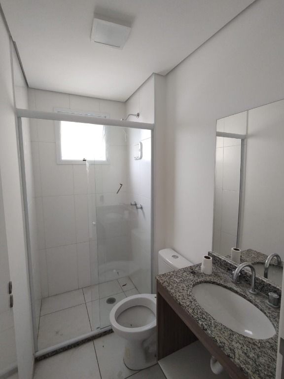 Apartamento para alugar com 2 quartos, 64m² - Foto 9