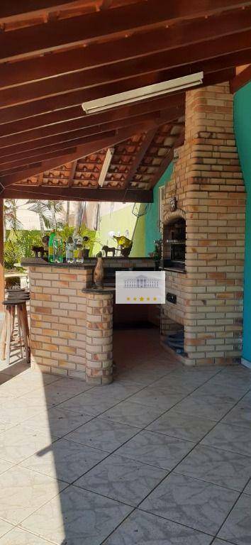 Sobrado, 3 quartos, 282 m² - Foto 2