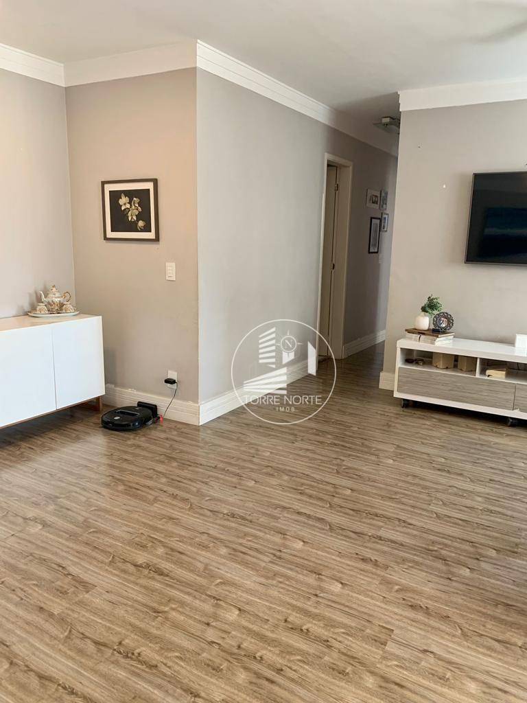 Apartamento à venda com 3 quartos, 105m² - Foto 3