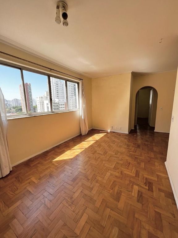 Apartamento à venda com 3 quartos, 95m² - Foto 1