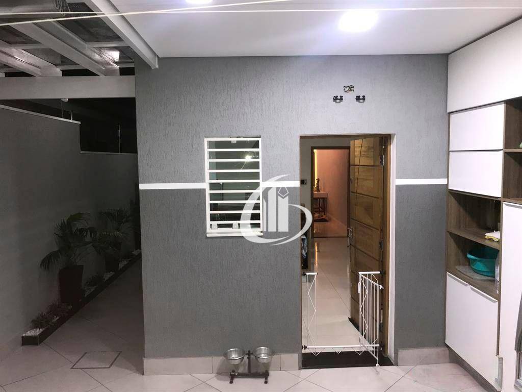 Sobrado à venda com 3 quartos, 135m² - Foto 2