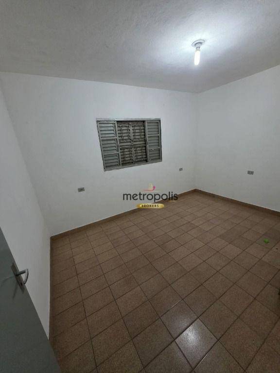 Casa para alugar com 2 quartos, 70m² - Foto 8