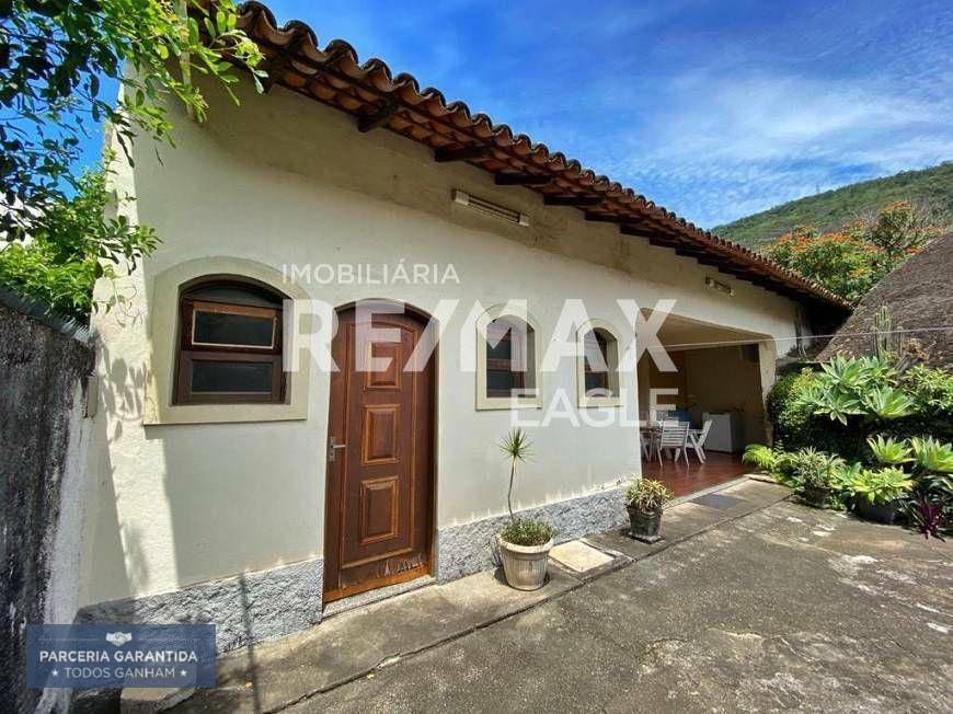 Casa à venda com 3 quartos, 220m² - Foto 25