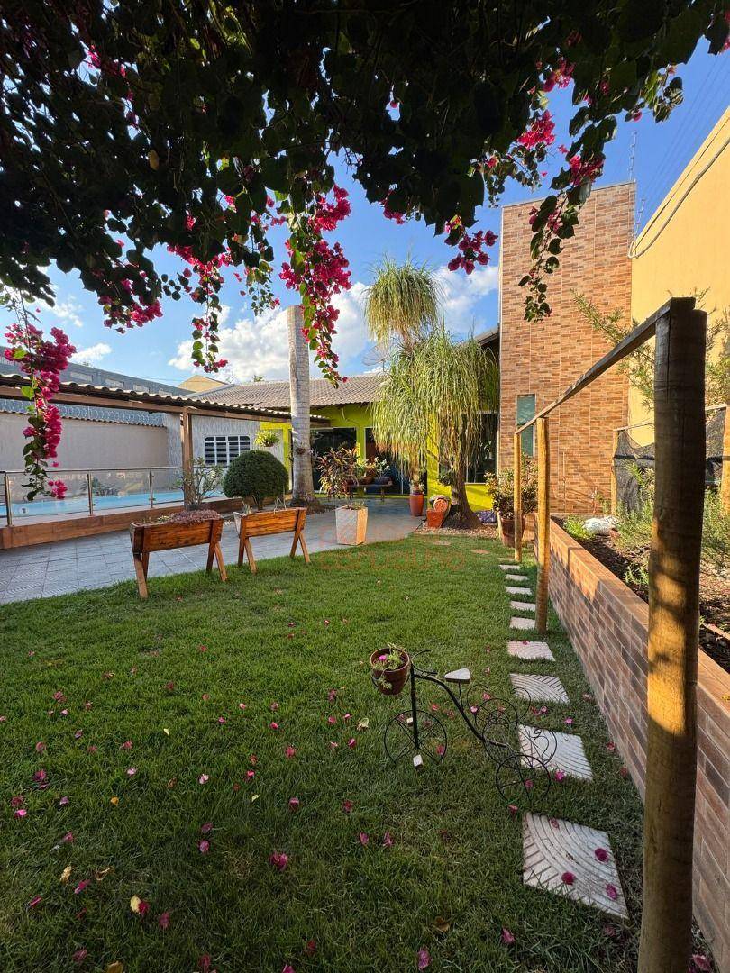 Casa, 4 quartos, 330 m² - Foto 23