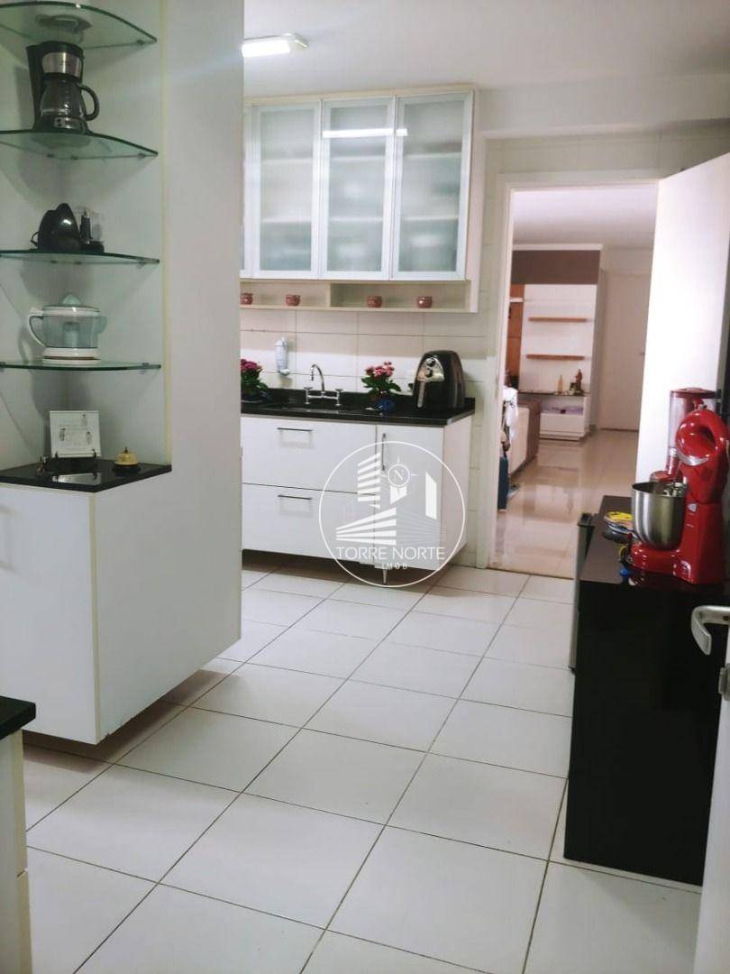 Apartamento à venda com 3 quartos, 140m² - Foto 44