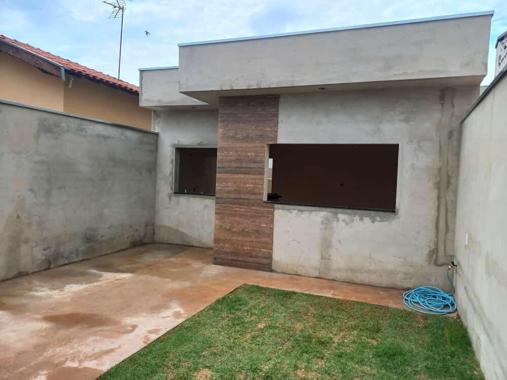 Casa à venda com 2 quartos, 67m² - Foto 2