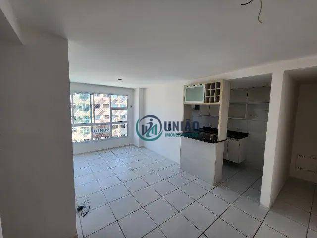 Apartamento à venda com 2 quartos, 60m² - Foto 1