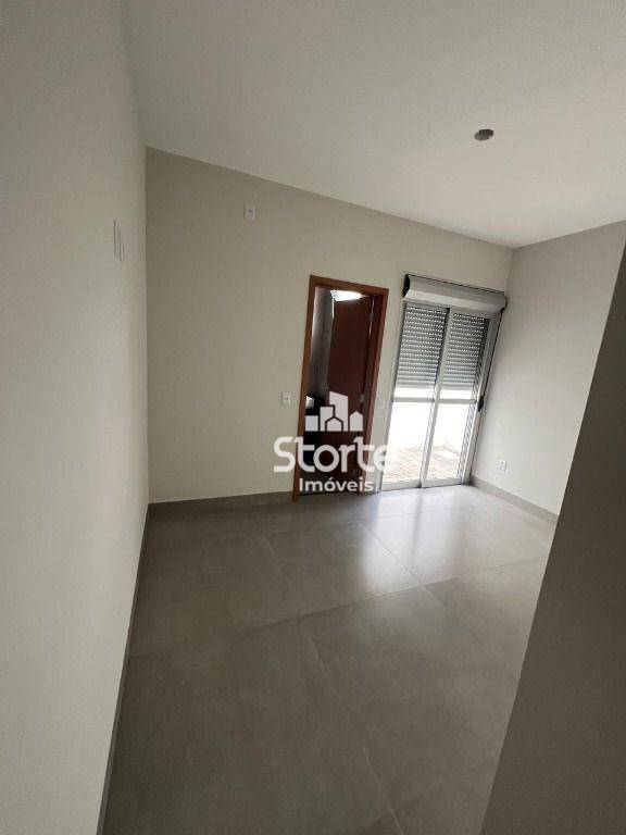 Casa à venda com 3 quartos, 72m² - Foto 19