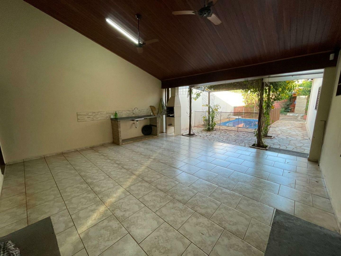 Casa à venda com 3 quartos, 176m² - Foto 13