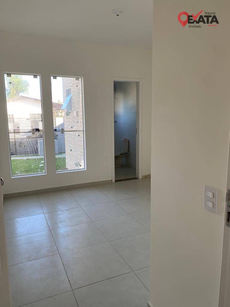 Casa à venda com 3 quartos, 90m² - Foto 6