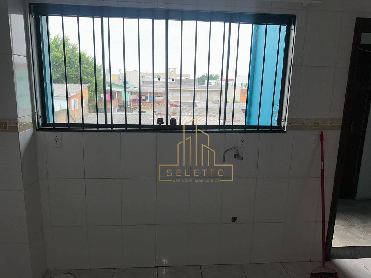 Apartamento para alugar com 1 quarto, 100m² - Foto 11